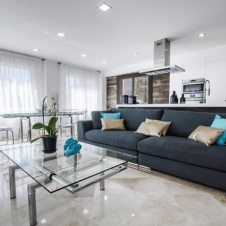 Ferienwohnung Gorgeous 170 Sq.M. Penthouse With Sea View Terraces Benalmádena Exterior foto