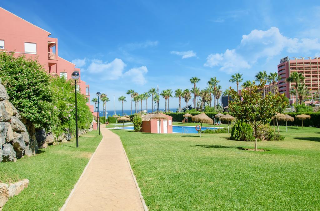 Ferienwohnung Gorgeous 170 Sq.M. Penthouse With Sea View Terraces Benalmádena Exterior foto