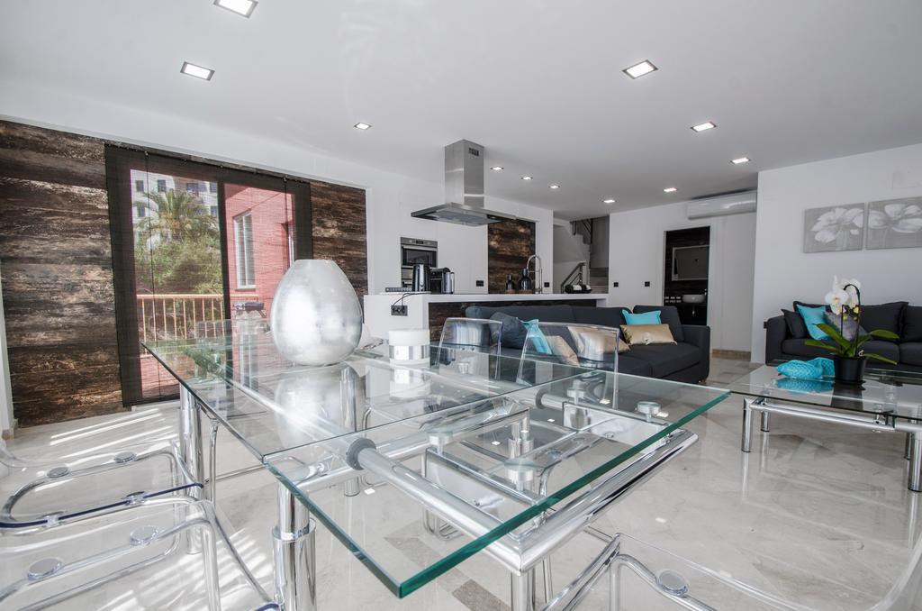 Ferienwohnung Gorgeous 170 Sq.M. Penthouse With Sea View Terraces Benalmádena Exterior foto