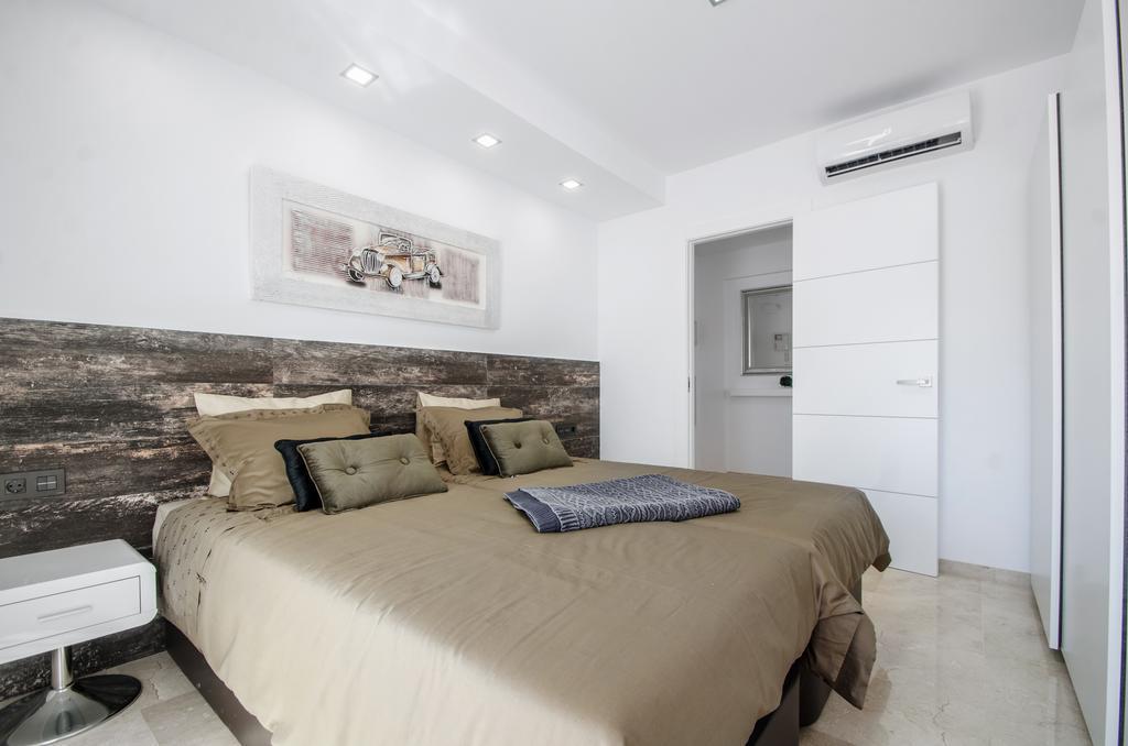 Ferienwohnung Gorgeous 170 Sq.M. Penthouse With Sea View Terraces Benalmádena Exterior foto